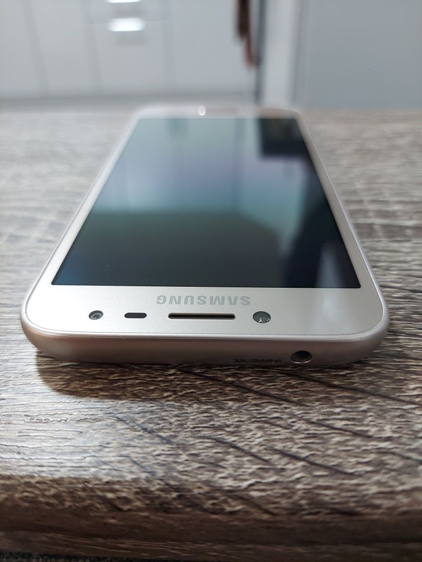 Продам Samsung Galaxy J2