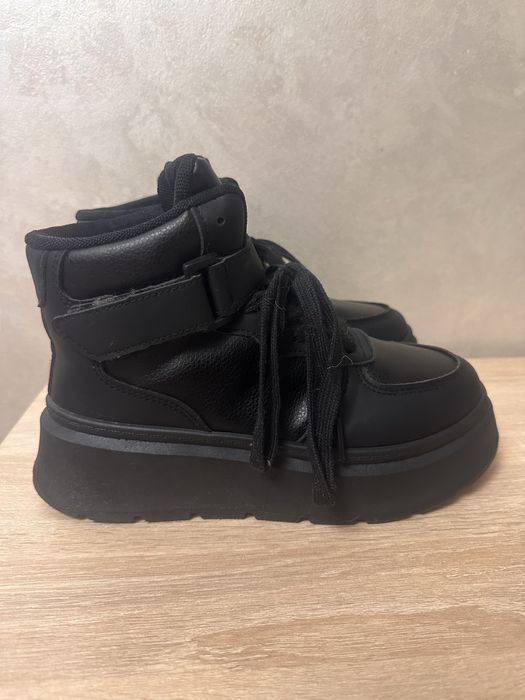 Зимові черевики