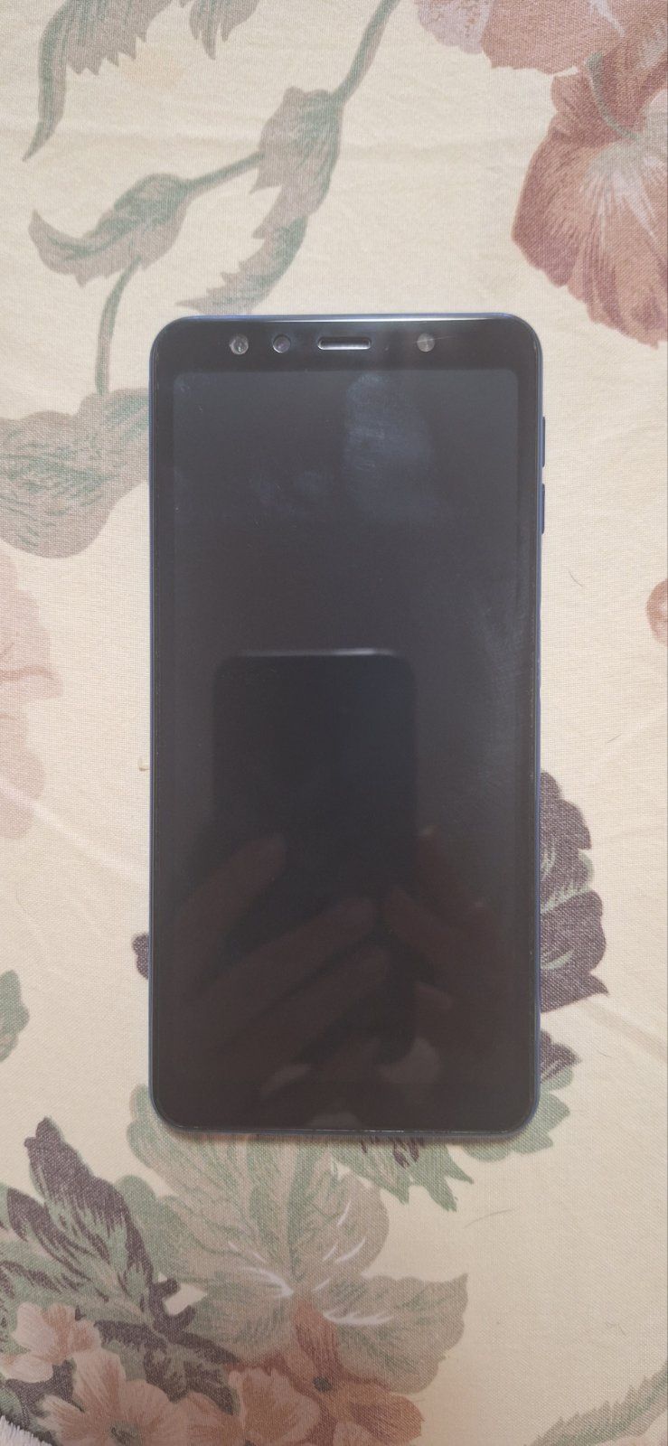 SAMSUNG  A70 продам.
