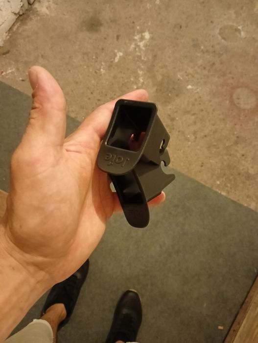 Osłony prowadnice isofixu