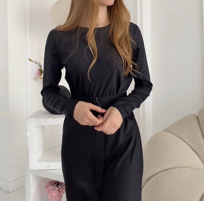 Сукня атласна жіноча