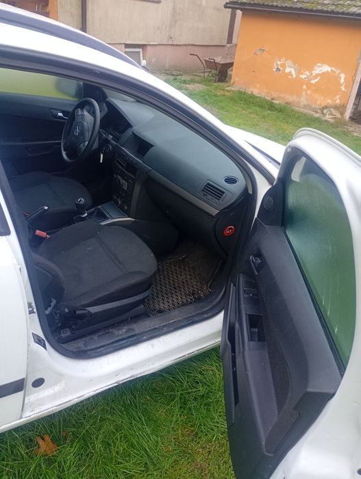 Opel astra 1.8tdci