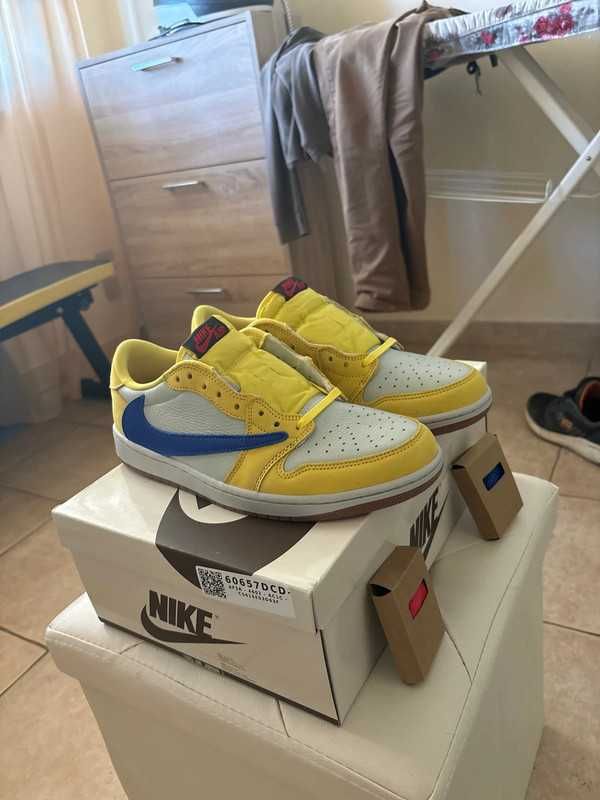 Travis Scott x Jordan Air Jordan 1 41 EU / 8US / 26 CM