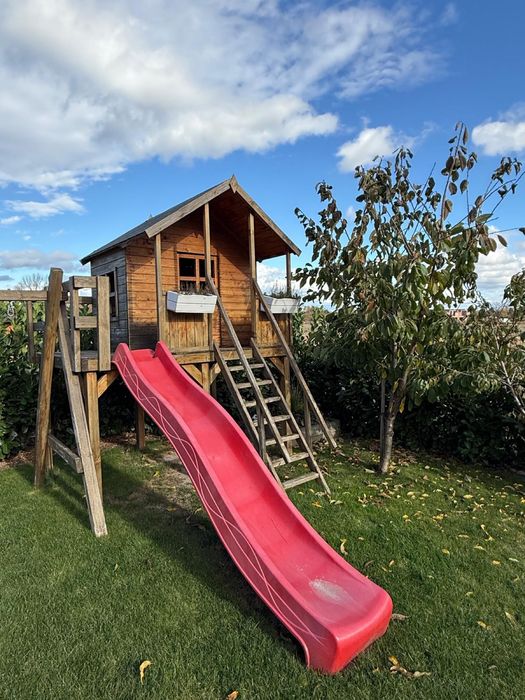Domek drewniany dla dzieci