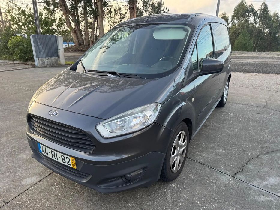 Ford TRANSIT COURIER