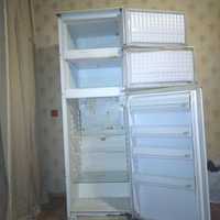 Холодильник Норд 3 камери, морозить але не вимикається. Троещина