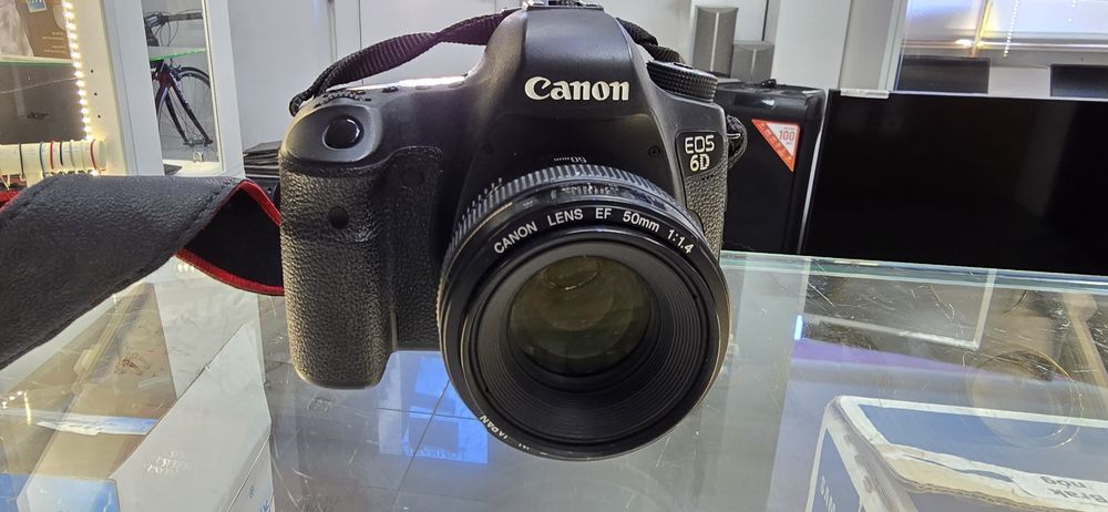 Canon Eos 6D + Canon EF 50mm/F1:1.4