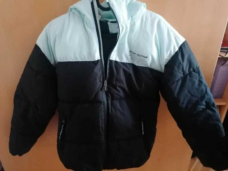 Sprzedam nową kurtkę na chłodne dni dla chłopca firmy Reserved