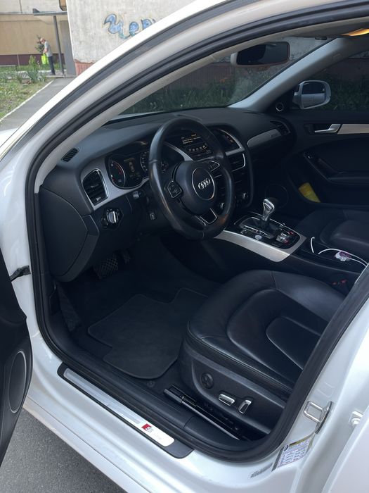 Audi A4 b8 S-line quattro