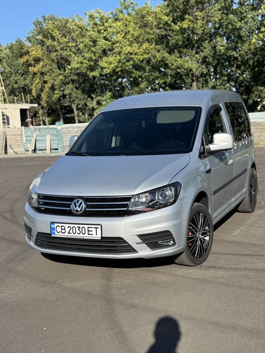 Volkswagen Caddy 2012 року 1.6 дизель.