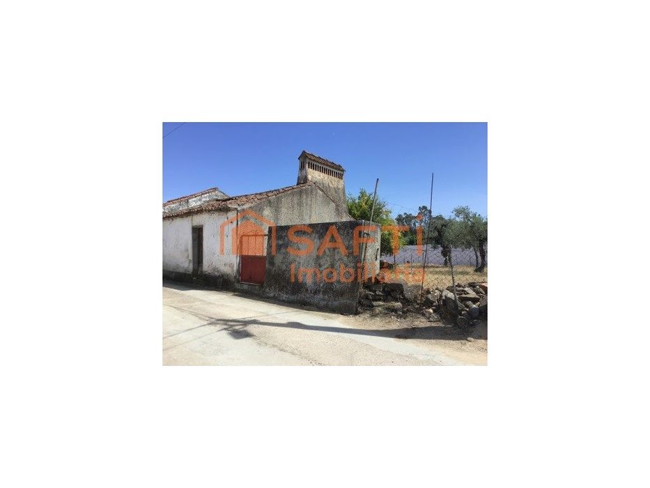 Moradia - T2 a recuperar