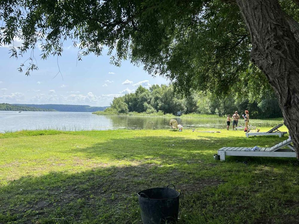 База відпочинку на Дністрі. Басейн. Село Вороновиця