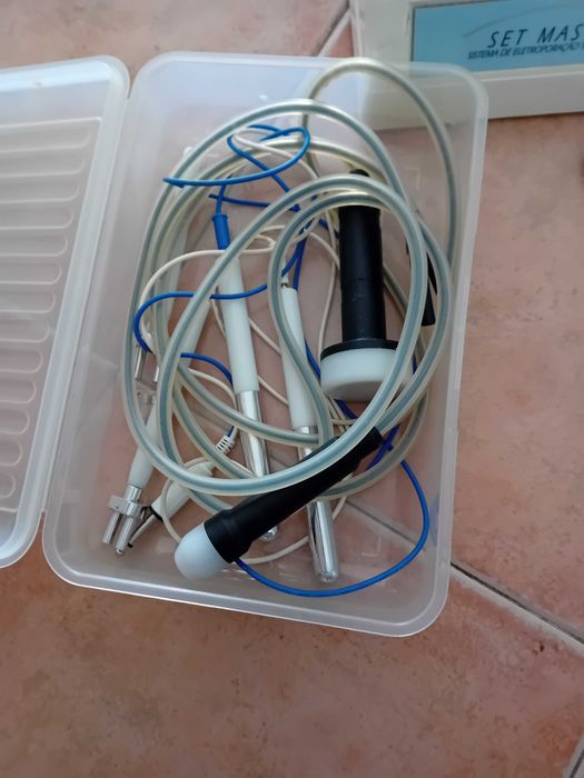 Sistema de eletroporacao transdermica usado.