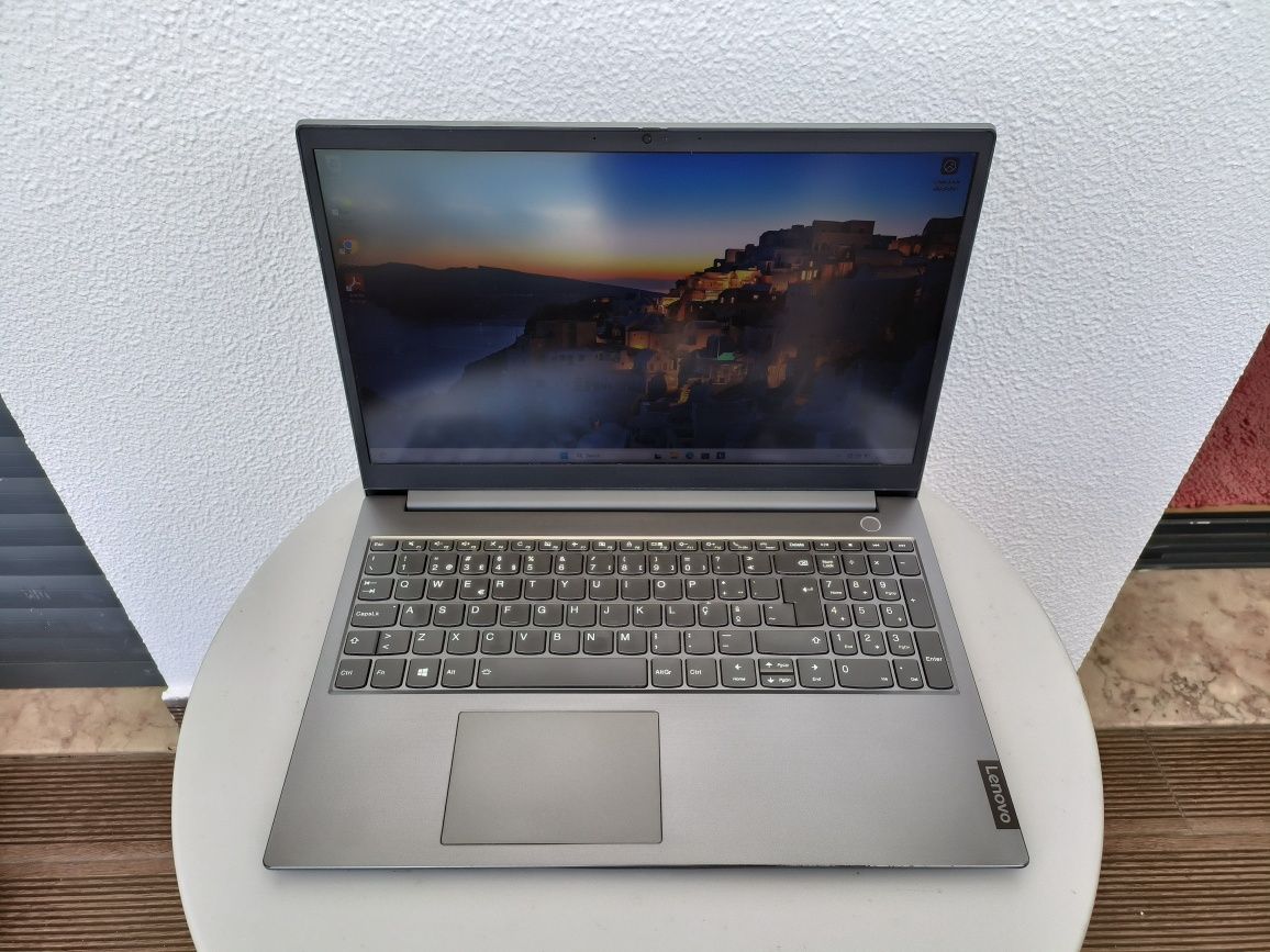 Portátil Lenovo Thinkbook 15-IIL / i5-1035G4 / 16GB RAM