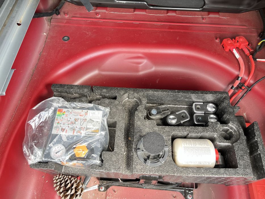 Jaguar F-Pace R-Sport 2.0 - 180cv – 2016 – Impecável!