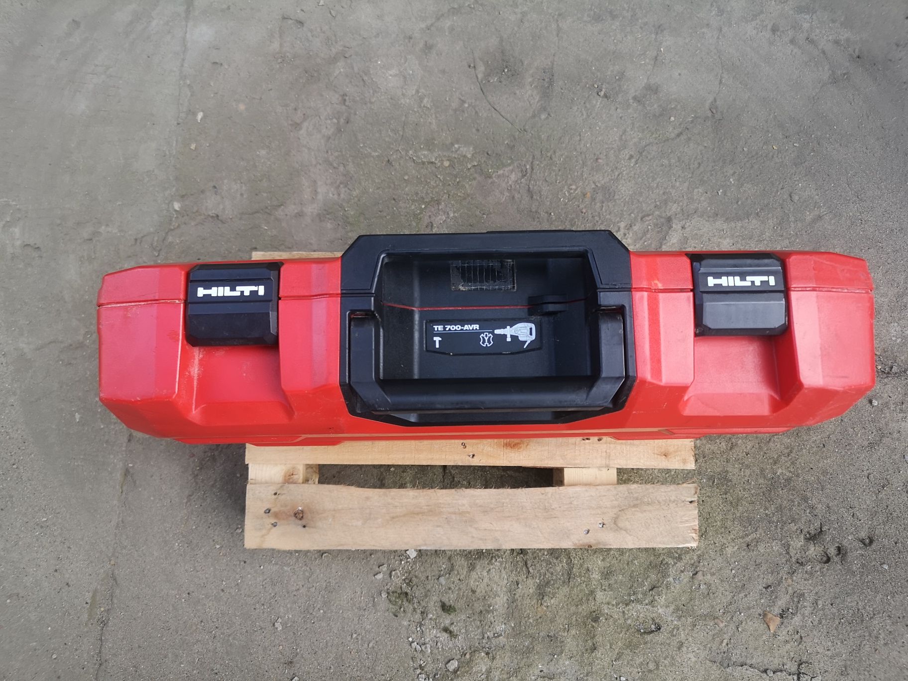 HILTI TE 700-AVR po serwisie TE700