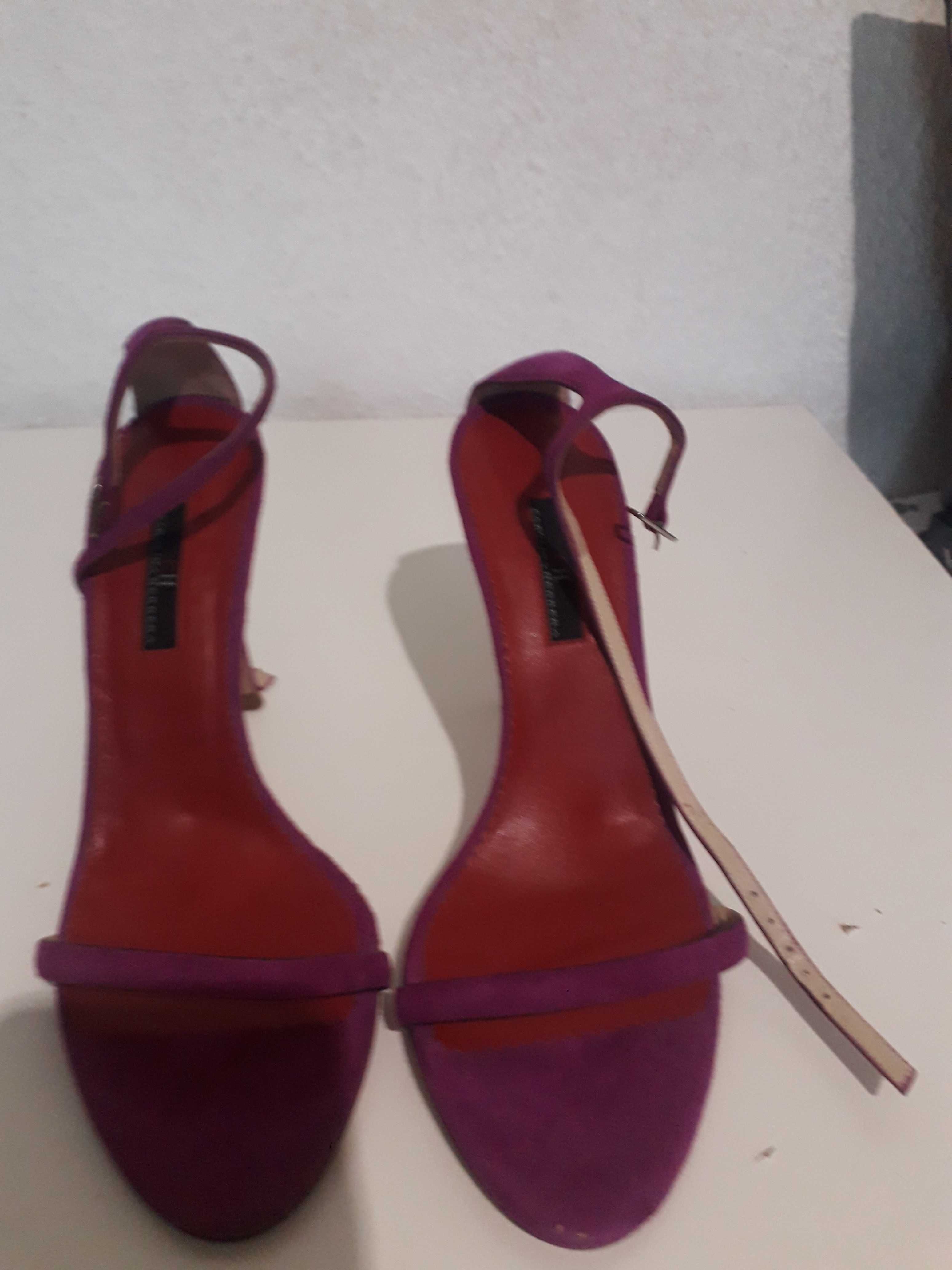 Sandália Carolina Herrera original valor de mercado 550€