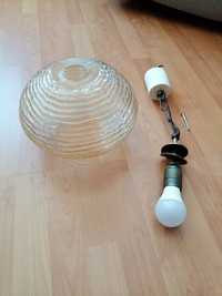 Lampa sufitowa ze szklanym kloszem