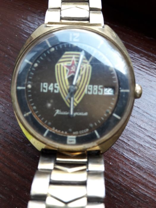 Продам ювілейний механічний годинник "Командирские" марки "Восток".