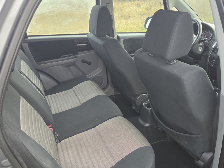 Продам авто Suzuki SX4 2008