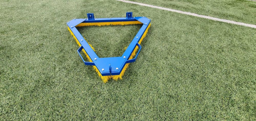 Varredora de Relvado Sintético