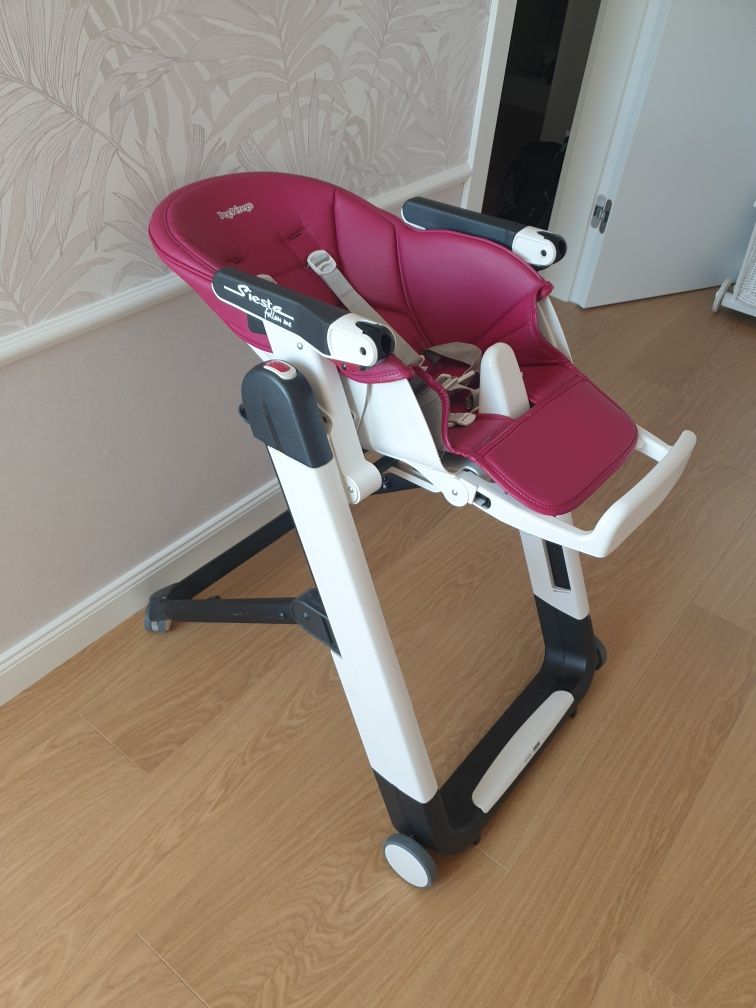 Peg Perego Siesta Follow Me krzesełko do karmienia leżaczek