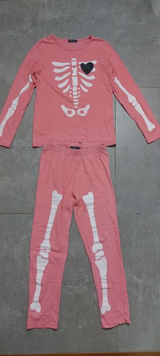Conjunto  / Pijama esqueleto 10 anos