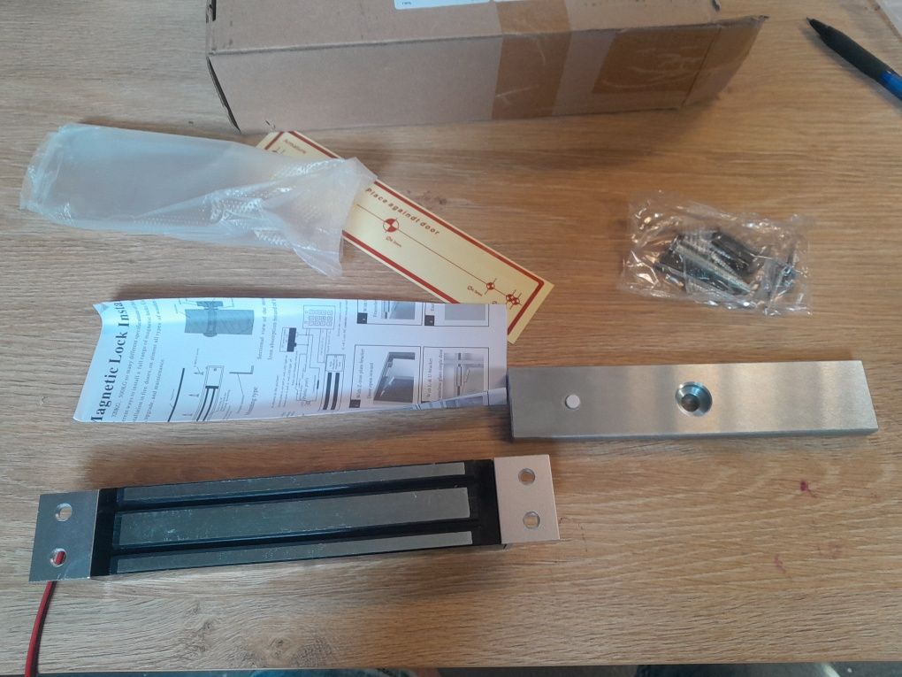 Zamek elektromagnetyczny 280kg