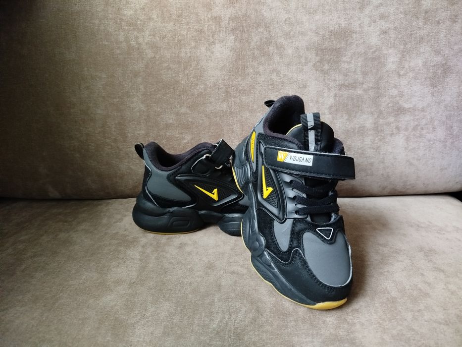 Кросівки для хлопчика 29 розмір