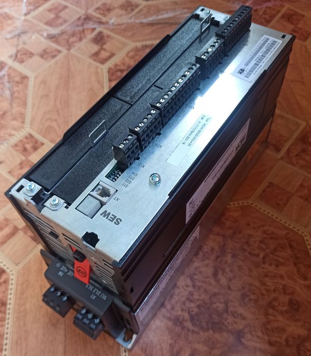 SEW-EURODRIVE інверторний перетворювач частоти