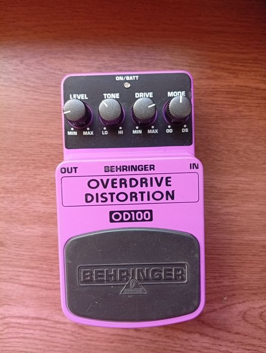 Overdrive Distortion przester+zasilacz 9V efekt gitarowy