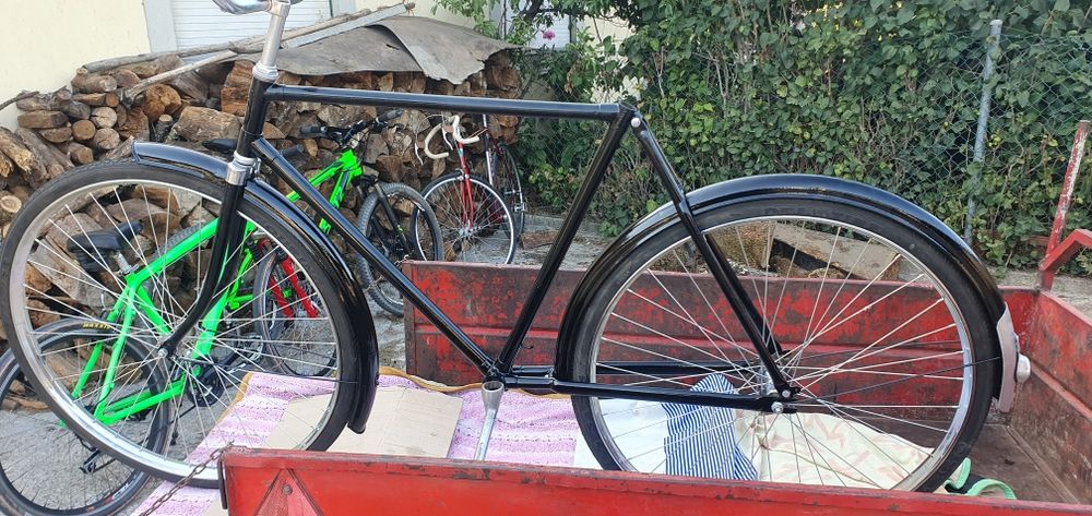 Pasteleira antiga roda 28 restaurada