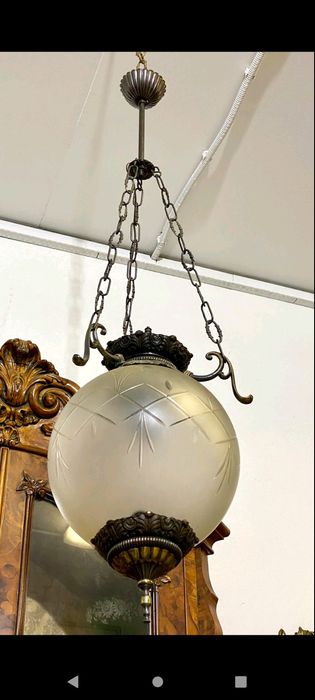 Люстри, бронзові