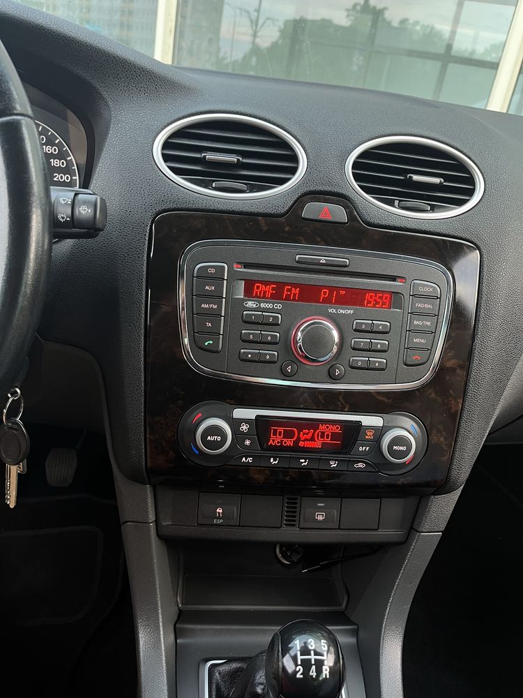 Ford Focus MK2 GHIA