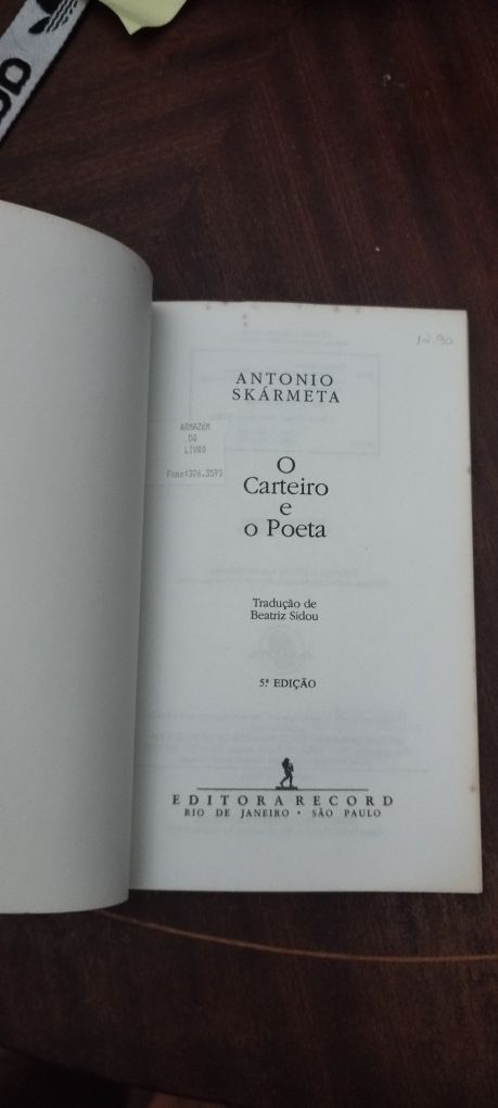 Antonio skarmetao carteiro e o poeta