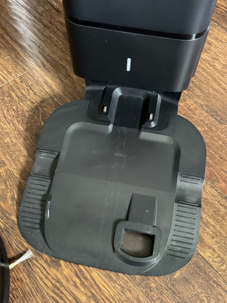 Robot Roomba Combo i5 z bazą dokującą