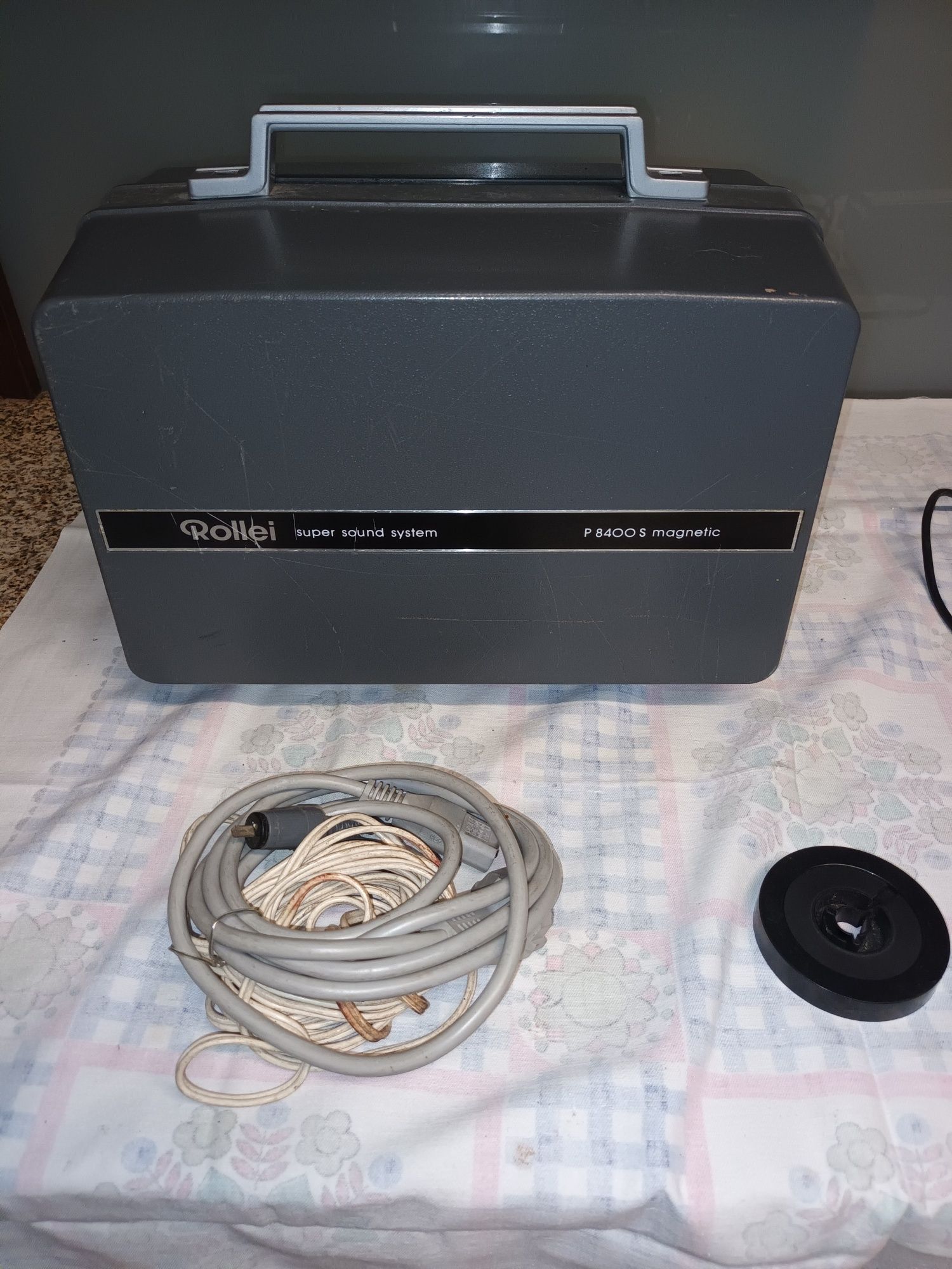 ROLLEI Super Sound System P8400S Projetor