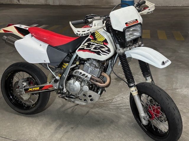 Honda XR400 97  Muito boa