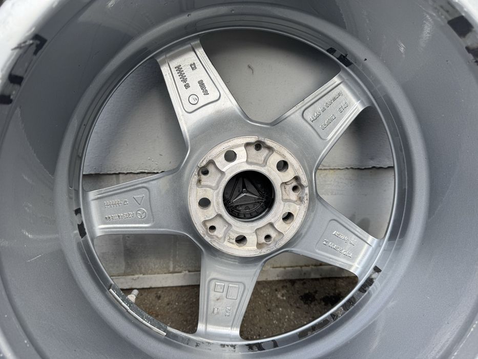 Продам диски з резиною від Mercedes E-Class w213 245/50 R18