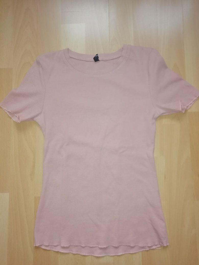 Różowy T-Shirt Sinsay