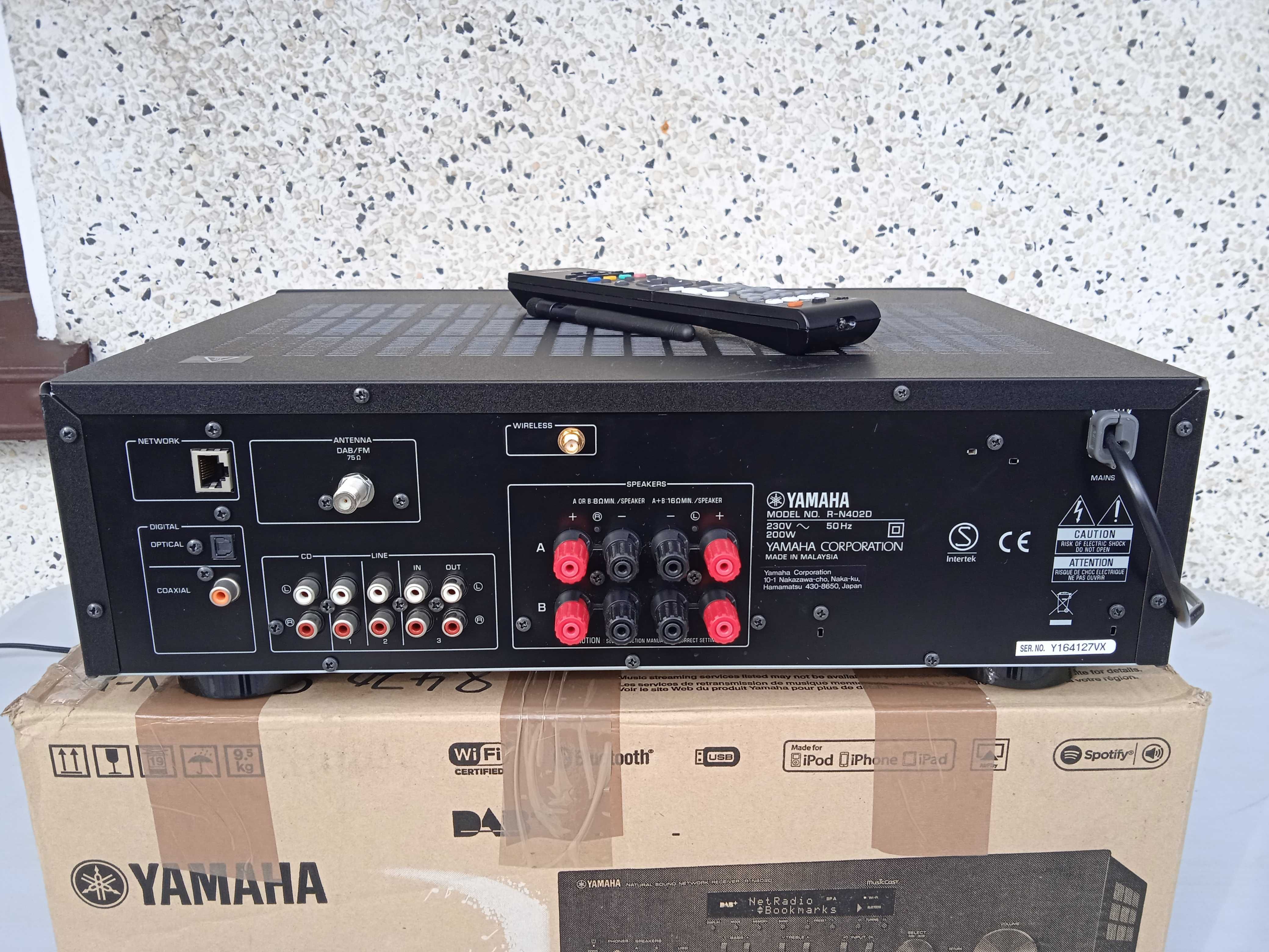 Amplituner Yamaha R-N402D