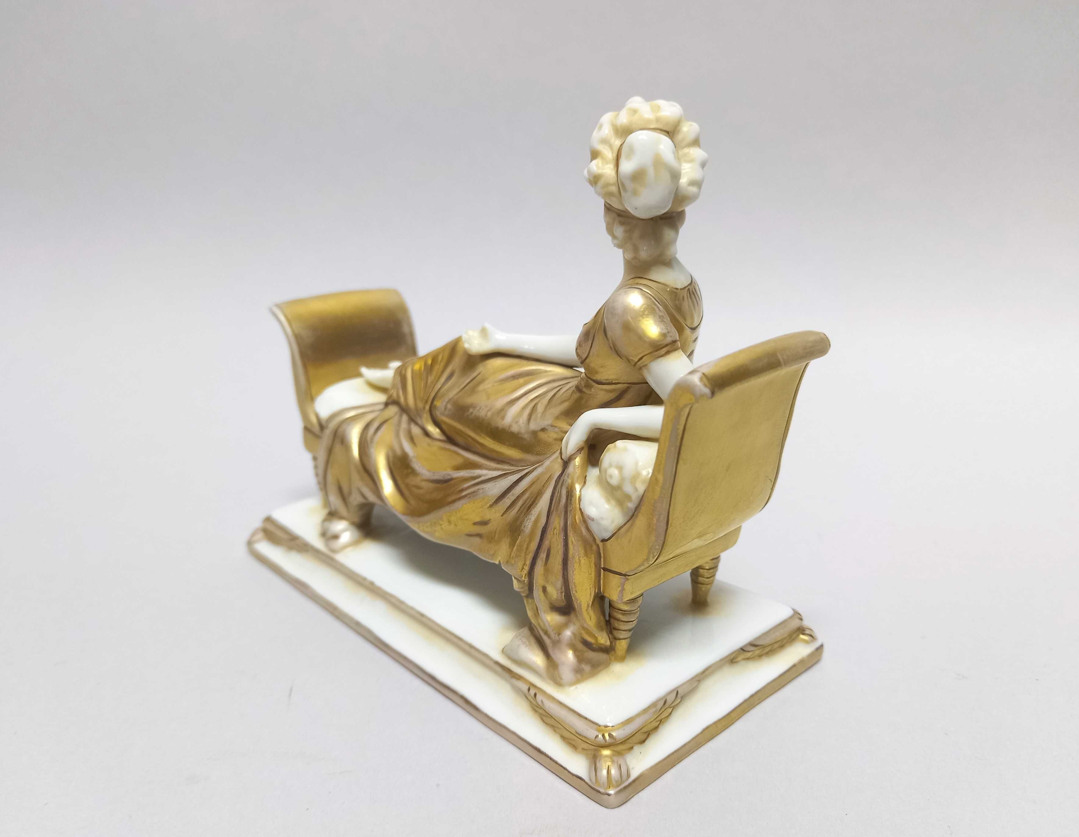 Madame Recamier, figurka Scheibe-Alsbach Turyngia, proj. Otto Poertzel