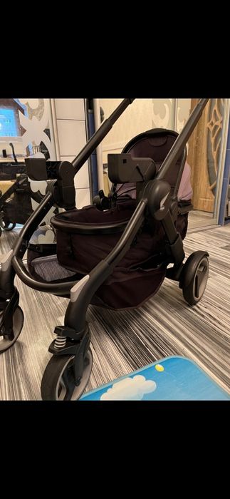 Коляска для двійні!!!

Chicco Fully Twin – це універсальний т