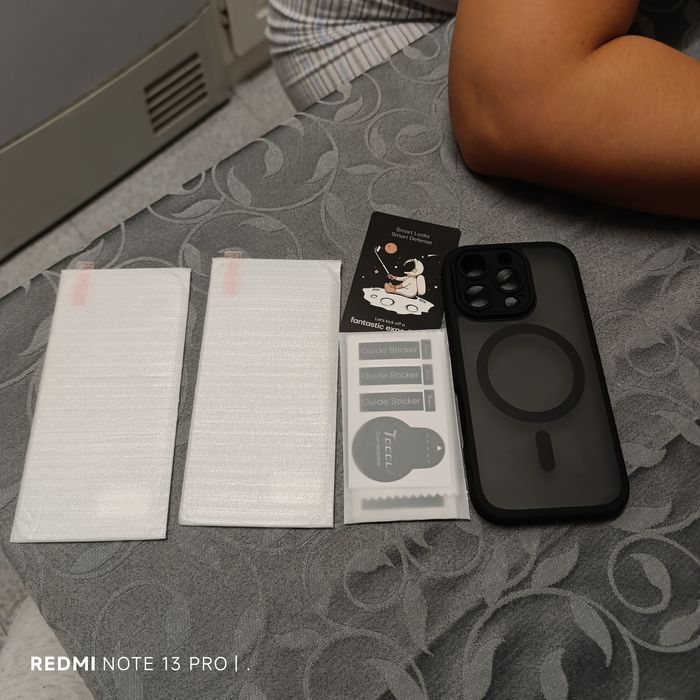 Capinha de iPhone 16 Pro e 2 películas