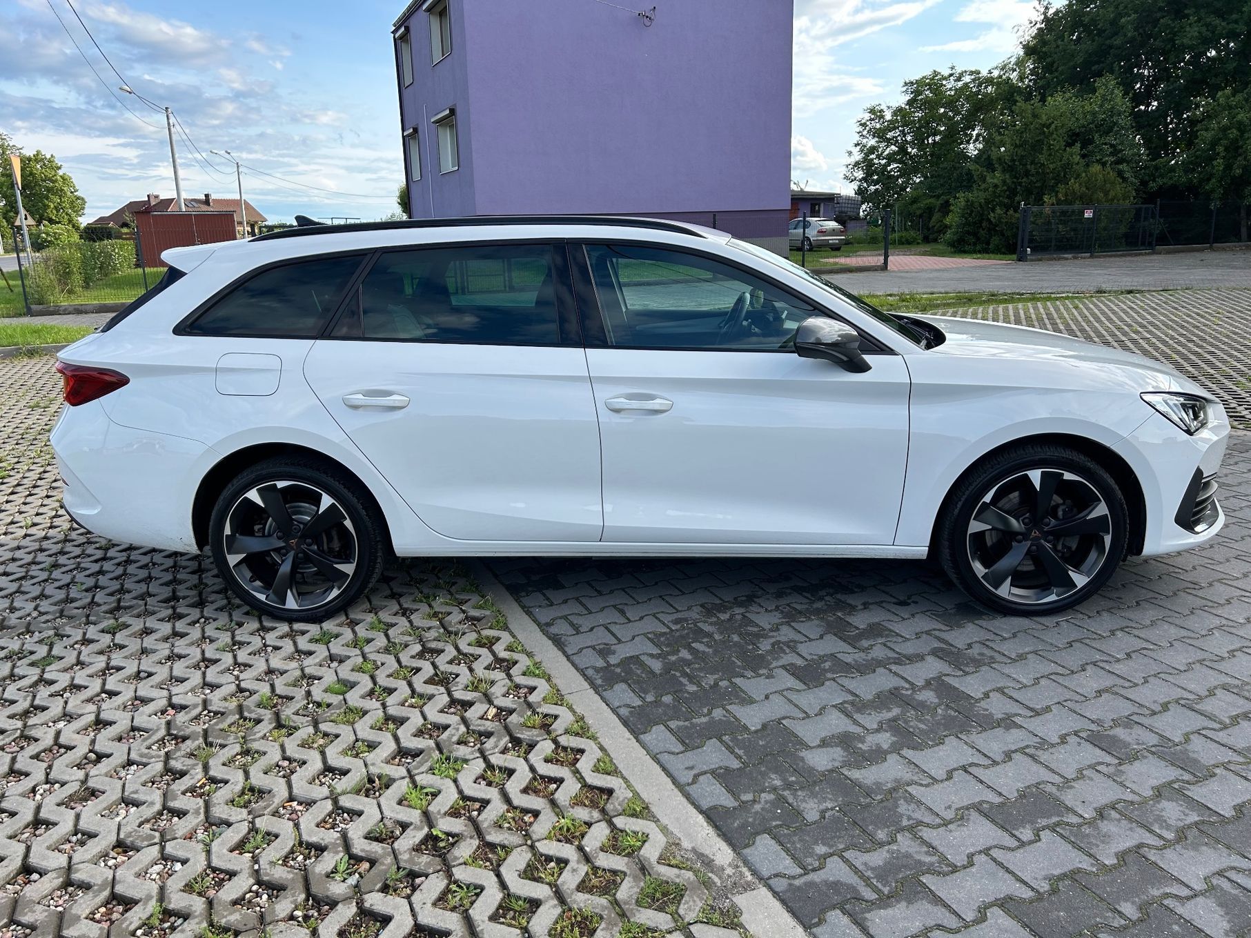 Cupra Leon Cupra Leon Hybryda Plug-In 2022 34000 przebiegu zarejestrowany