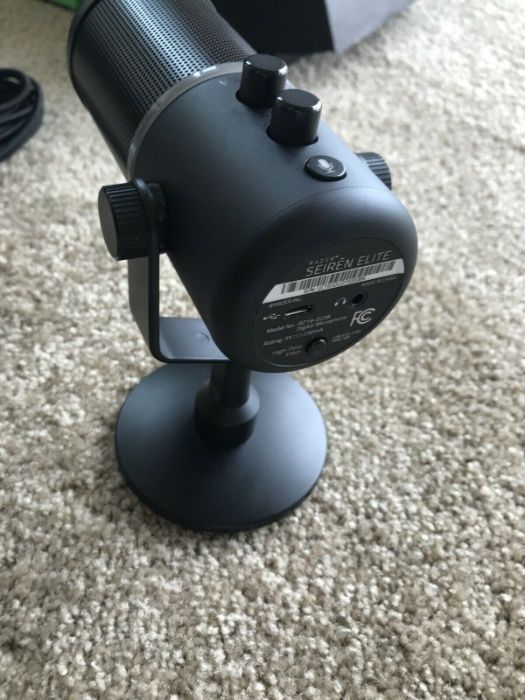 Компьютерный микрофон Seiren Elite лучший от Razer
