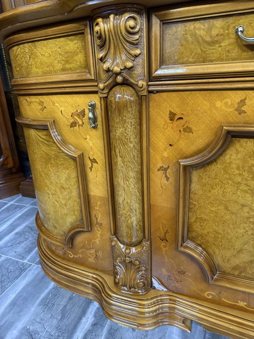 Італійська вітрина, вітрина бароко, комод, барокко, стінка, вітрина