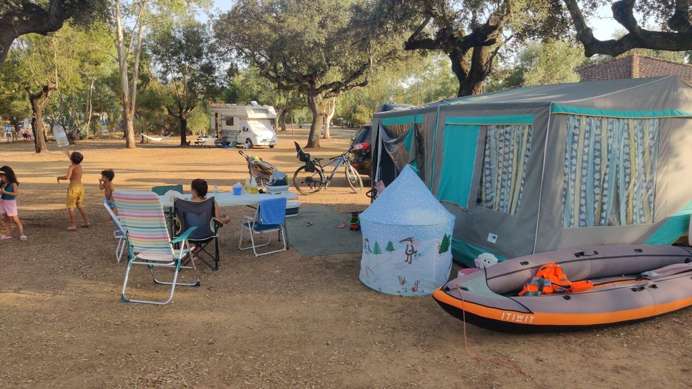 Atrelado tenda Saurium