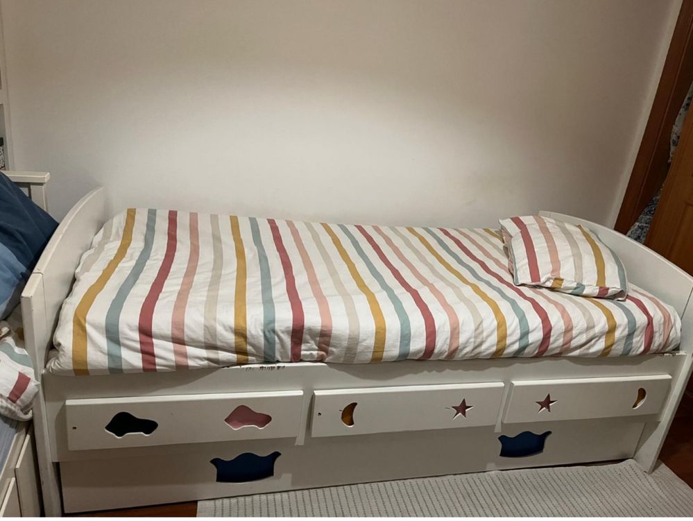 Cama solteiro dupla com 3 gavetas