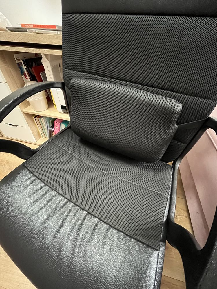 Krzesło do biurka IKEA Renberget + poduszka